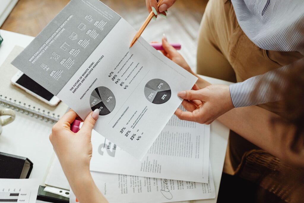 Finance in a Changing World_ Helping Readers Understand Money Better